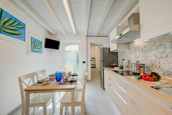 Standard Apartment, Multiple Bedrooms (Ulivo Apt - Palazzo Palermo 1817) | Dining