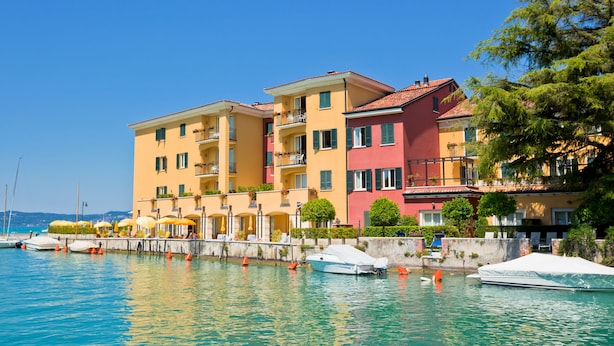 Unclassified image, 1 of 27, button - Ulivo Apt - Palazzo Palermo 1817 A/c, 2BR Sleeps 5 (Valeggio sul Mincio)