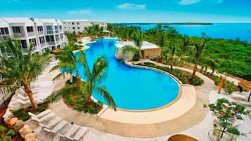 Outdoor pool, a heated pool
