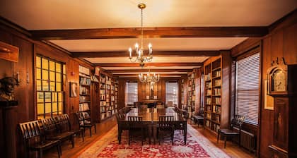 Crow's Nest Newport