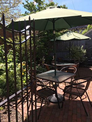 Terrace/patio - Crow's Nest Newport (Newport)