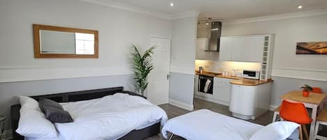 1 bedroom, iron/ironing board, WiFi, bed sheets