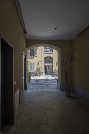 Property grounds - Charming One Bedroom @Milan - Navigli  (Milan)