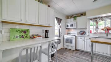 House (1 Bedroom) | Interior