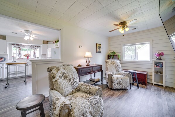 House (1 Bedroom) | Interior