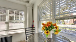 Nhà (2 Bedrooms) | Nội thất