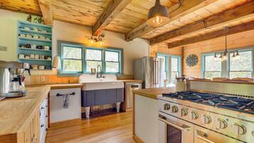 Rumah (5 Bedrooms) | Interior
