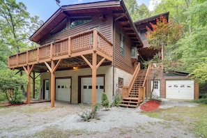 House (3 Bedrooms) | Interior - Home on 60 Acres Near Beech Mtn! (Butler)