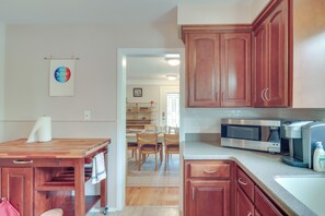 House (3 Bedrooms) | Interior - Royal Oak Home: 13 Mi to Downtown Detroit (Royal Oak)
