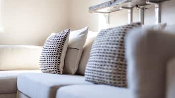 Apartamento | Área de estar | TV de tela plana 37 polegadas com canais a cabo, Netflix