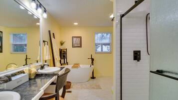 Rumah (4 Bedrooms) | Interior