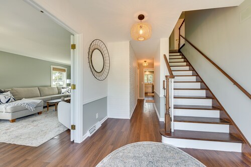 Charming Racine Home - Walk to Lake Michigan!