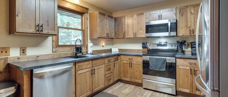 House (3 Bedrooms) | Front of property