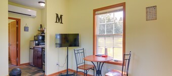 Quiet Millington Tiny House Near Naval Air Base!