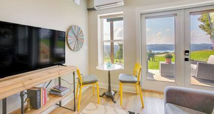Dale Hollow Sunset Studio w/ Incredible Views!
