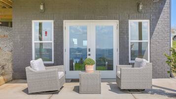 Apartment (0 Bedroom) | Interior