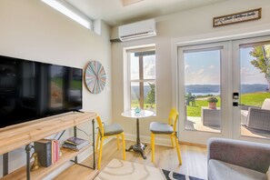 Apartment (0 Bedroom) | Interior