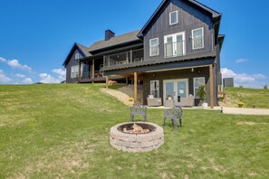 Apartment (0 Bedroom) | Interior - Dale Hollow Sunset Studio w/ Incredible Views! (Celina)