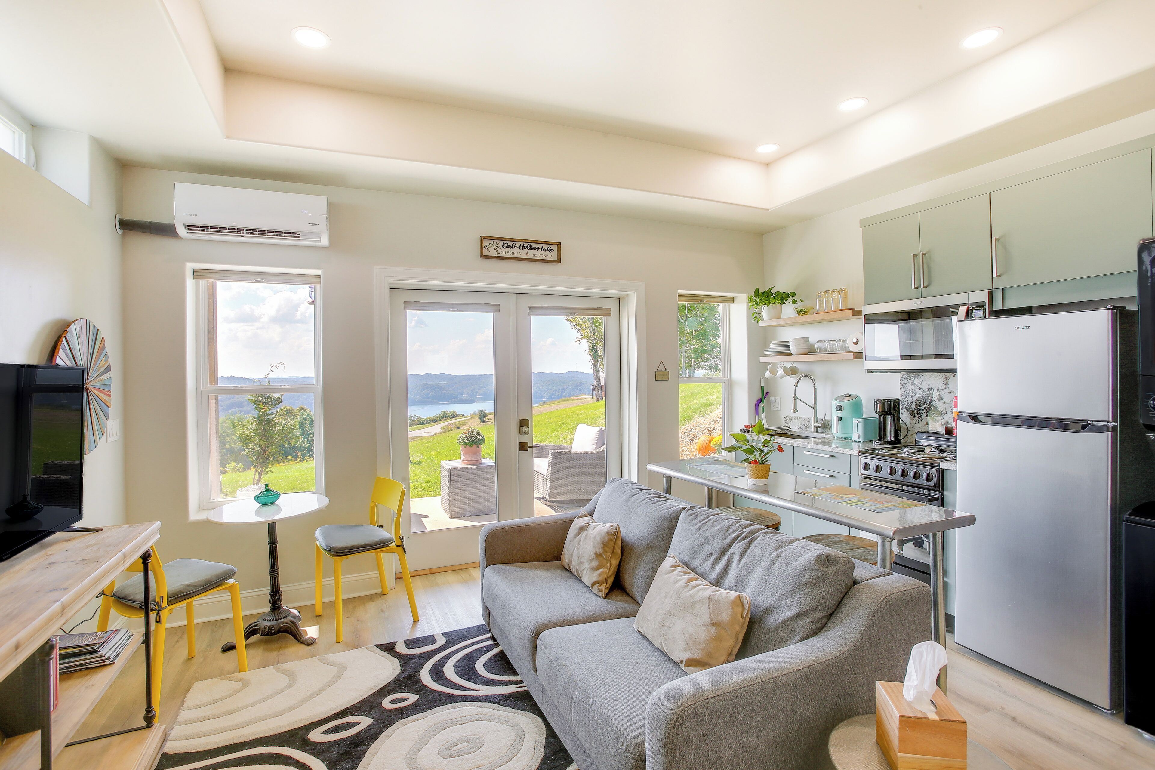 Apartment (0 Bedroom) | Interior