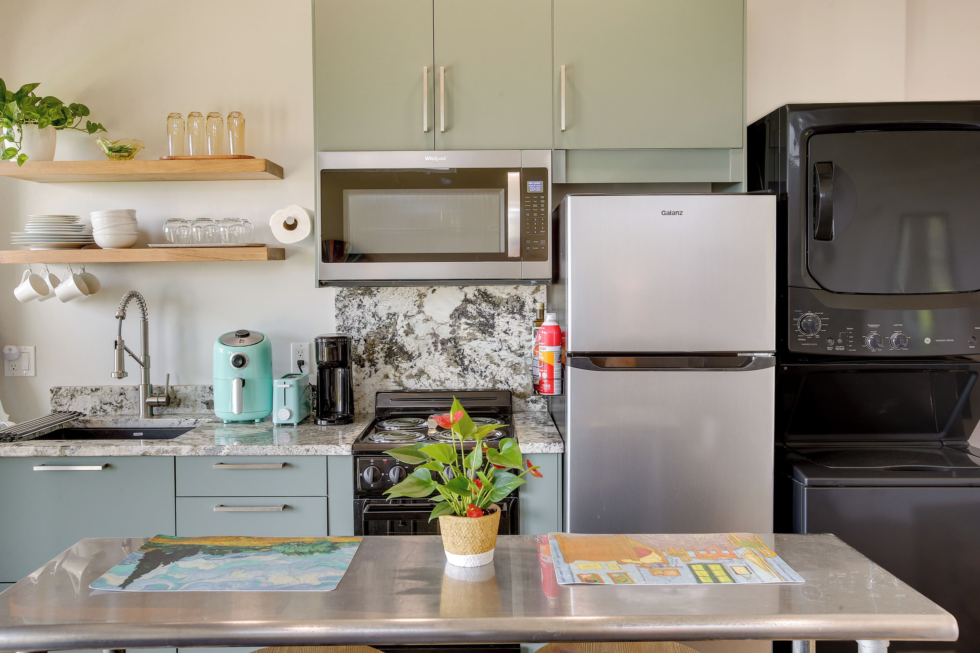 Apartment (0 Bedroom) | Interior