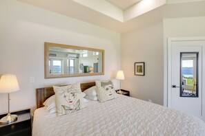 Apartment (0 Bedroom) | Interior