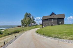 Apartment (0 Bedroom) | Interior - Dale Hollow Sunset Studio w/ Incredible Views! (Celina)