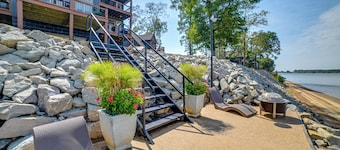 Lovely Lakefront Apartment w/ Boat Ramp Access