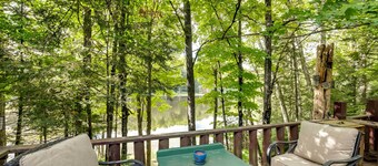 Versatile Bass Lake Cabin With Deck!