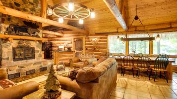 Apartment (0 Bedroom) | Front of property