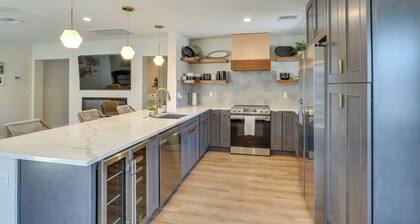 Topocks Premier Luxury Rental Home: 5 Mi to River