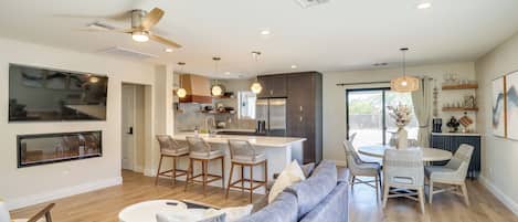 House (3 Bedrooms) | Interior