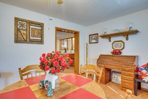 單棟房屋 (3 Bedrooms) | 內部