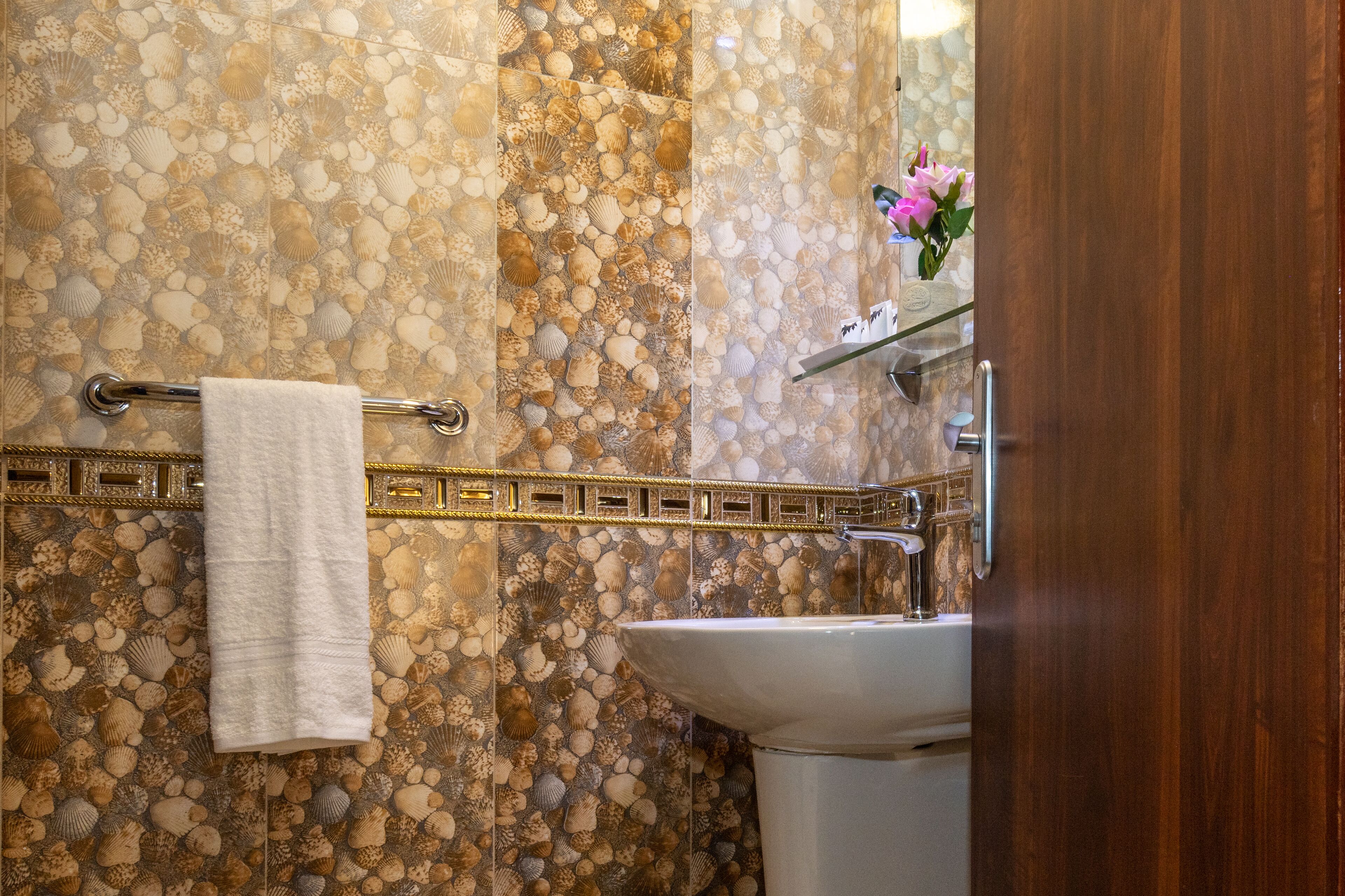 Photo - Safari House Suite