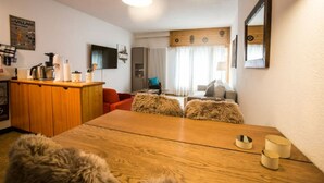 Living area - Appartement Confortable à 1 min à Pied de Medran (Val de Bagnes)