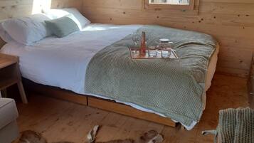 Nhà gỗ, 1 giường cỡ queen | 1 phòng ngủ, truy cập Internet không dây miễn phí, bộ trải giường