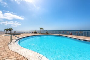 Pool - Waterfront condo with beach access, pools, balcony, central AC, & W/D (Perdido Key)