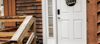 Cozy Cabin in Massanutten Resort, private yard, minutes from attractions!