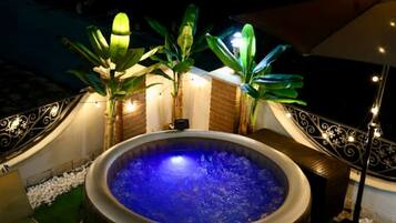 Idromassaggio all'aperto