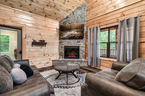 Smart-TV, Kamin, Videospiele, Stereoanlage