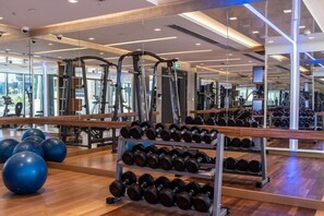 Fitness facility - Two Bedroom Apartment Near Sharaf Dg Metro By E R (Dubai)