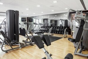 Fitness facility - Three Bedroom Apartment Near Internet Metro By E R (دبي)