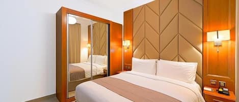 1 Schlafzimmer, BĂŒgeleisen/BĂŒgelbrett, WLAN, BettwĂ€sche