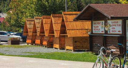 Apartment Sleeps 4 With Lake View