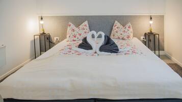 Apartment | 1 bedroom, iron/ironing board, free WiFi, bed sheets