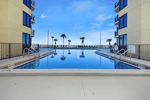 Piscine extérieure
