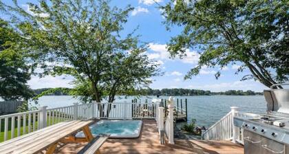 Elizabeth River Main Suite