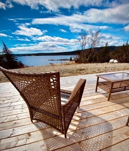 Pondside Three Bedroom Cottage