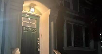 Bohemian Studio near Airports !