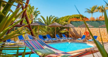 Villa with heatable pool & BBQ in Corcovada