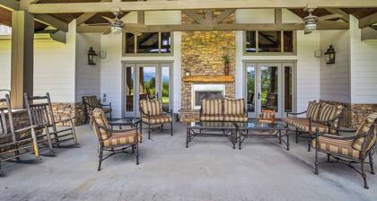 Cozy 2 BR Condo with Fireplace, Full Kitchen, Pool Access, Walking and Bike Path